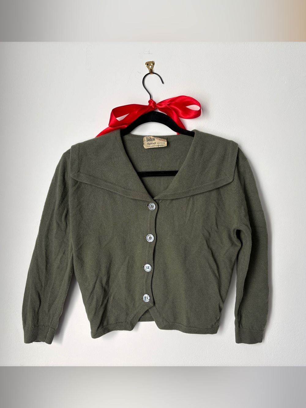 Vintage Dalton Sailor Cardigan Olive Green 100% cashmere